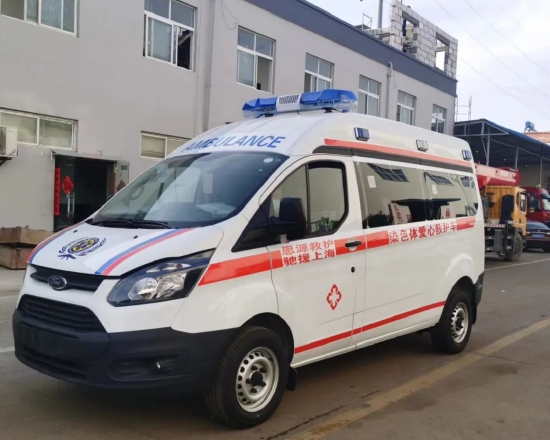 张艺兴捐赠2辆负压式救护车支援上海抗疫