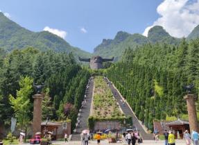 神农架：山川与家国共生的生态高地