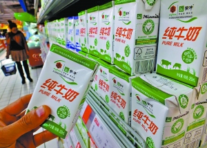 250ml/盒包装的纯牛奶是蒙牛的主打产品